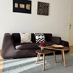 Superbe Equipe, Coins Cosy A Gare, 50m2, Parking Prive, Balcon, 2p *