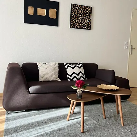 Superbe équipé, Coins Cosy à Gare, 50m2, Parking Privé, Balcon, 2p *